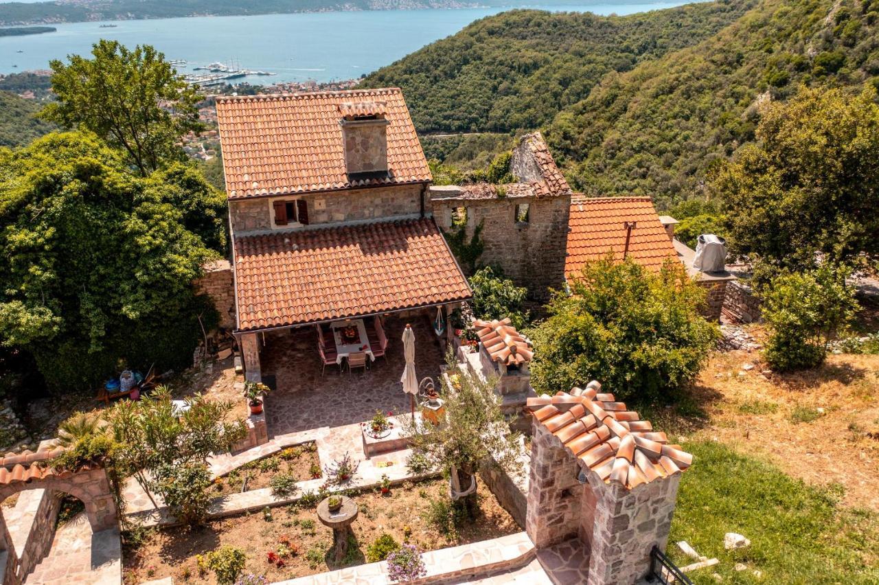 Old Stone House Villas Tivat Exterior foto